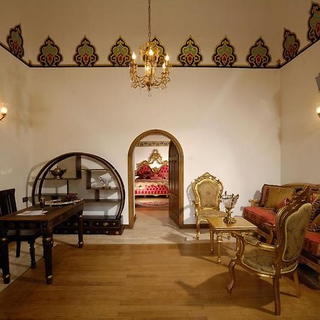 Cesme Kanuni Kervansaray Historical Hotel Buitenkant foto