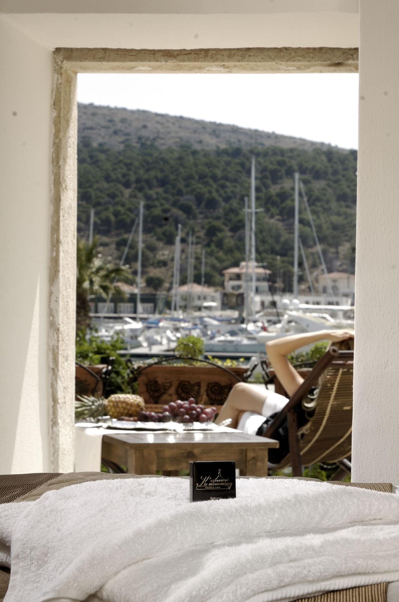 Cesme Kanuni Kervansaray Historical Hotel Buitenkant foto