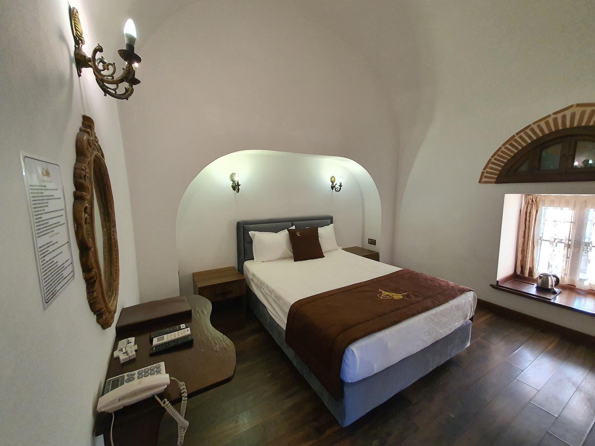 Cesme Kanuni Kervansaray Historical Hotel Buitenkant foto