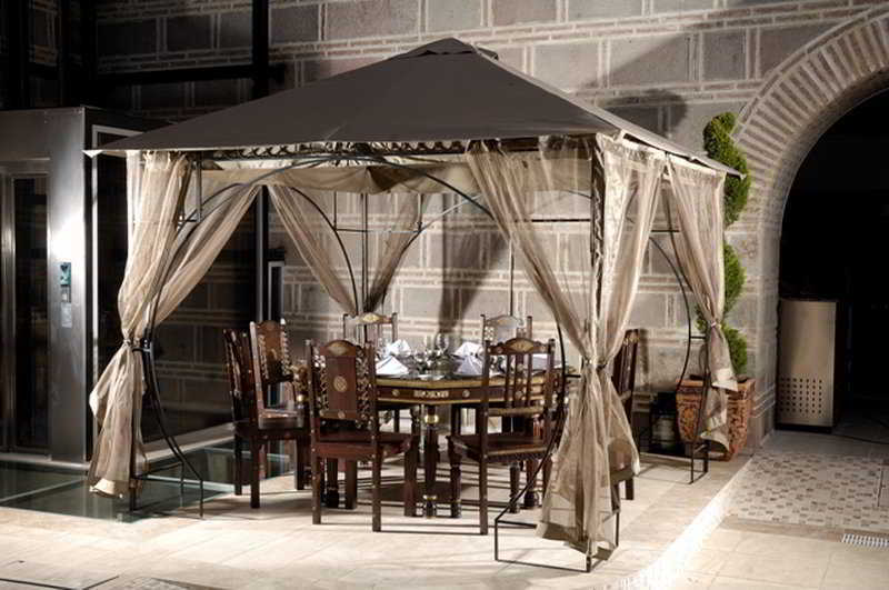 Cesme Kanuni Kervansaray Historical Hotel Buitenkant foto